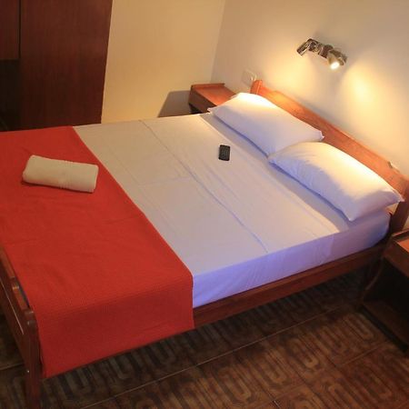 Hotel Vanderloo 波萨达斯 外观 照片