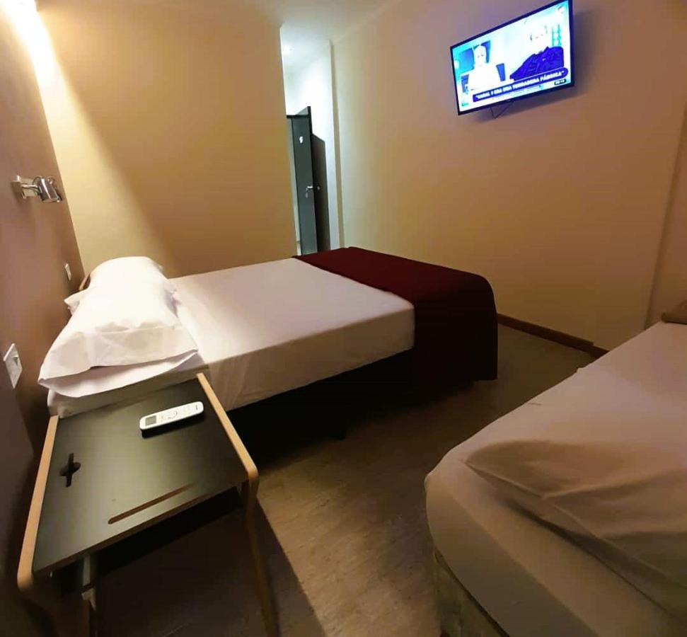 Hotel Vanderloo 波萨达斯 外观 照片